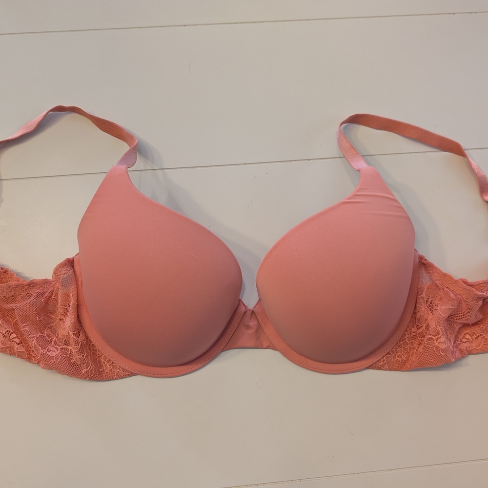 Chic Coral Lace Bra Victoria's Secret
